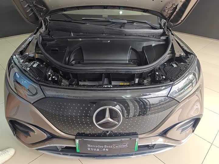 Фото 2 - Mercedes-Benz EQE SUV