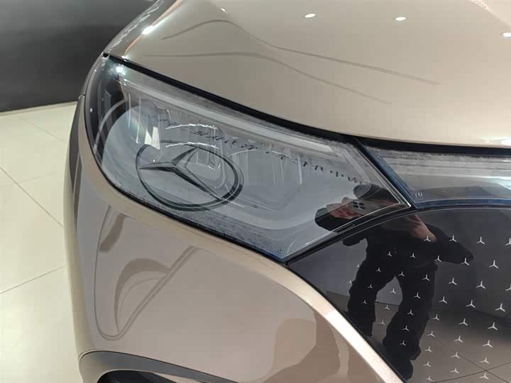 Фото 3 - Mercedes-Benz EQE SUV