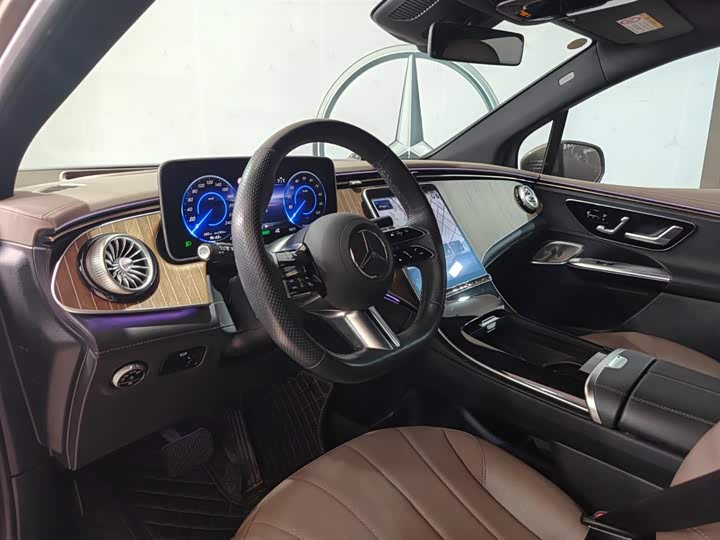 Фото 7 - Mercedes-Benz EQE SUV