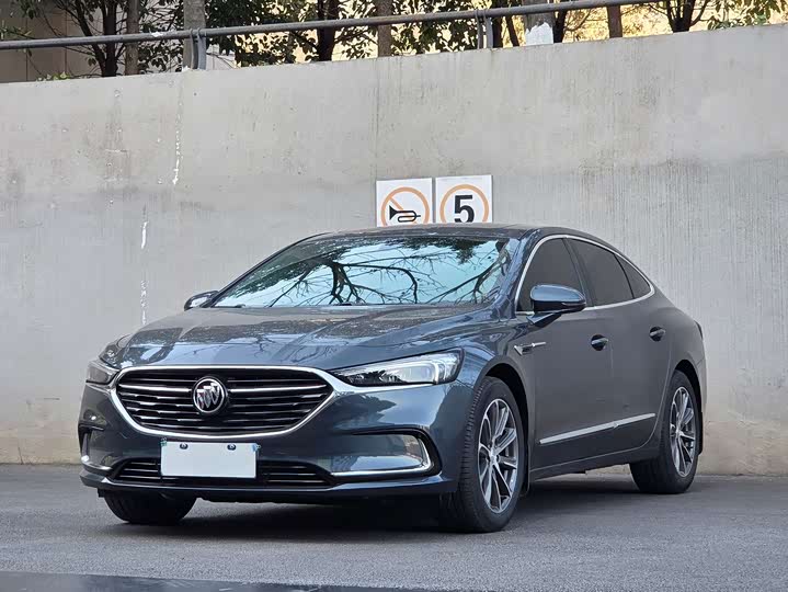 Фото 1 - Buick LaCrosse