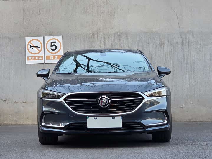 Фото 2 - Buick LaCrosse