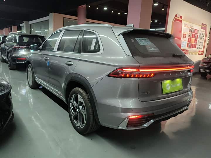 Фото 5 - Geely Monjaro