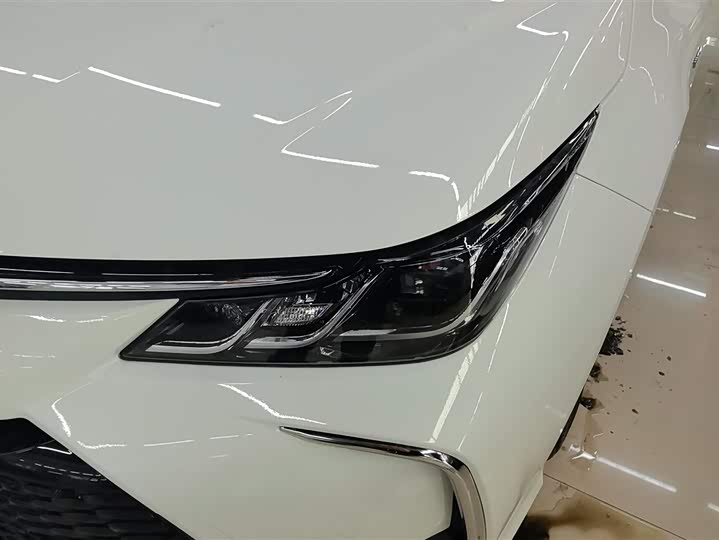 Фото 5 - Toyota Corolla