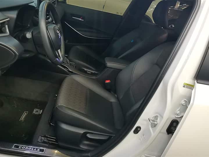 Фото 9 - Toyota Corolla