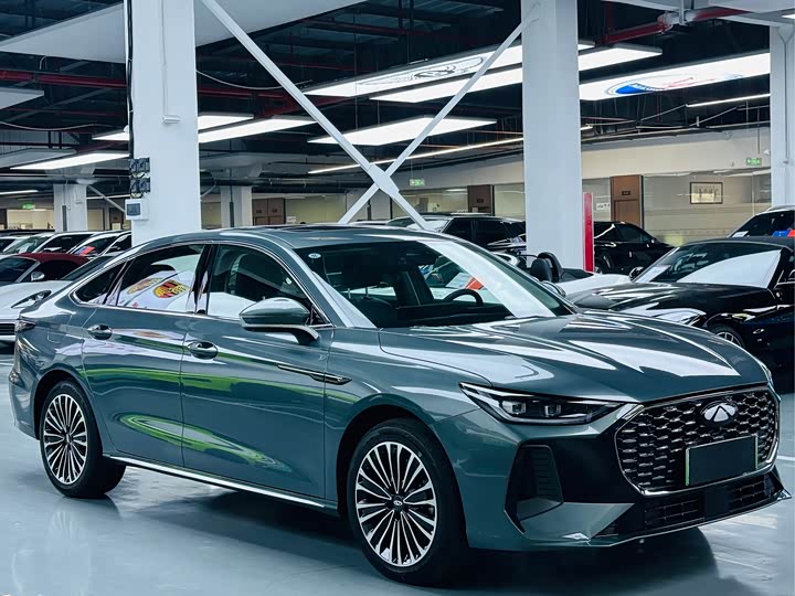 Фото 3 - Chery Fulwin A8L