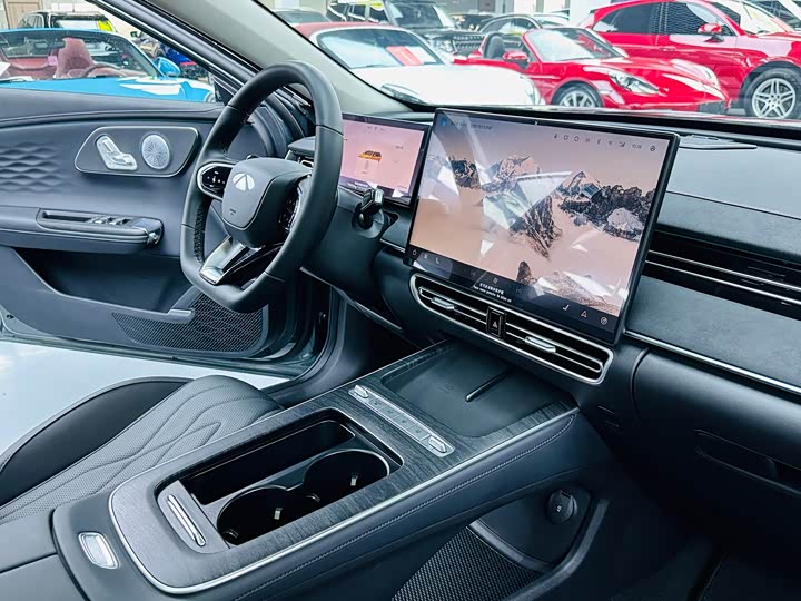 Фото 7 - Chery Fulwin A8L