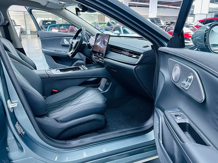 Фото 8 - Chery Fulwin A8L