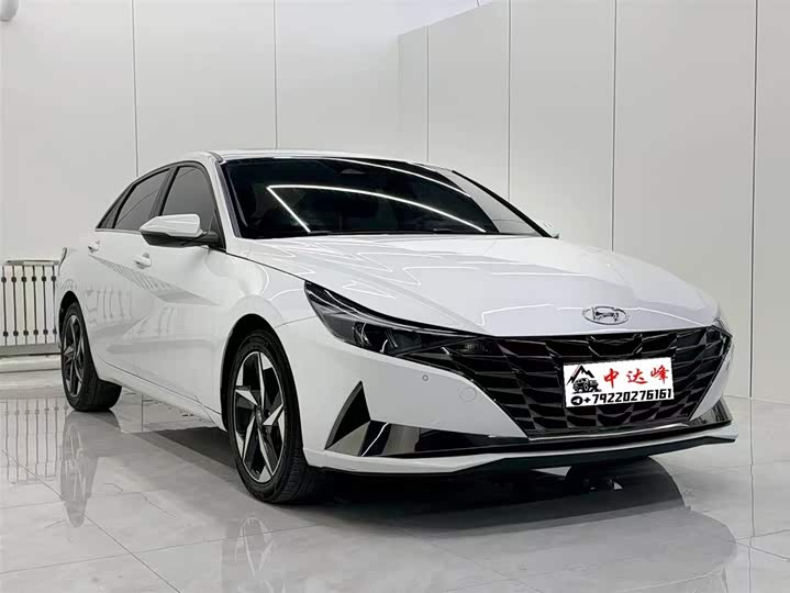 Фото 4 - Hyundai Elantra N line