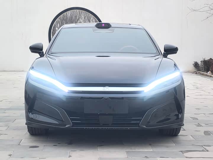 Фото 8 - BYD Han L