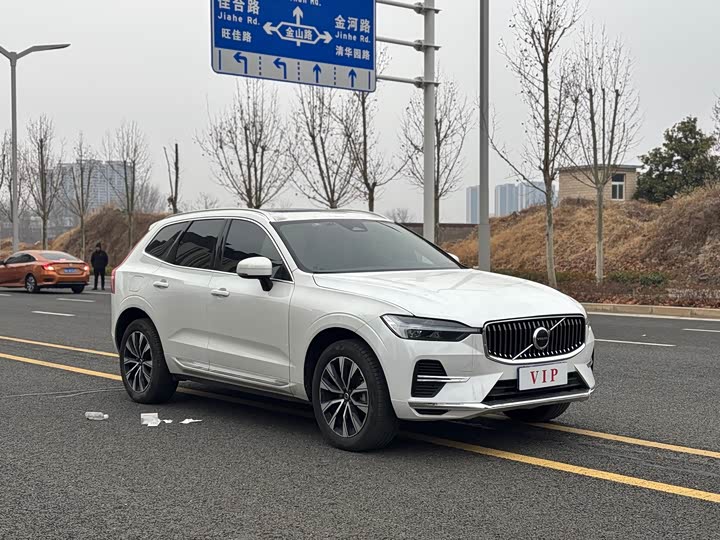 Фото 3 - Volvo XC60