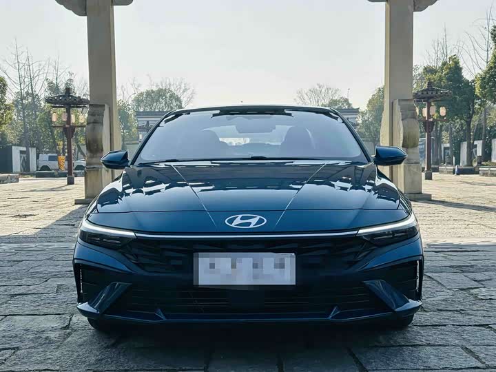 Фото 2 - Hyundai Elantra N line