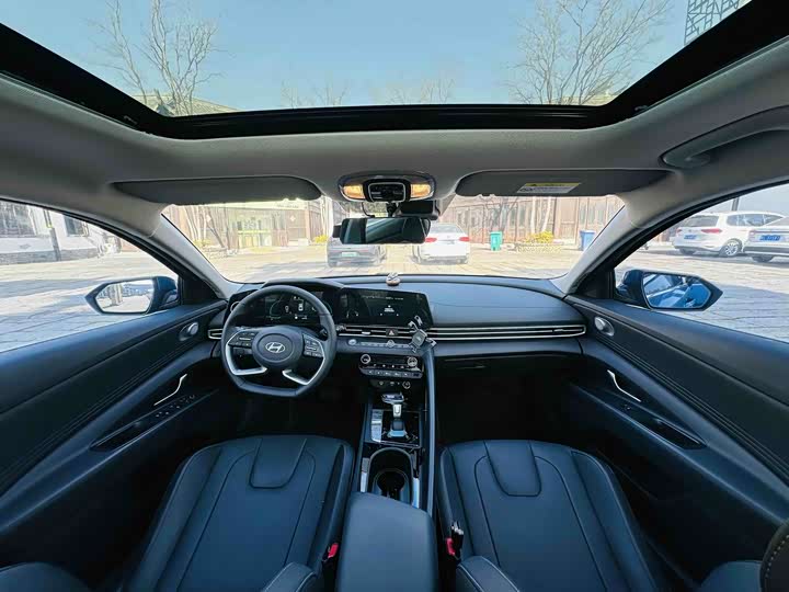 Фото 5 - Hyundai Elantra N line