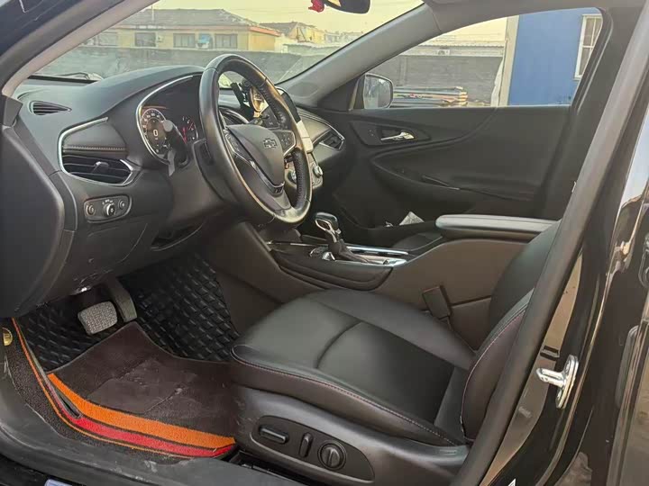 Фото 3 - Chevrolet Malibu XL