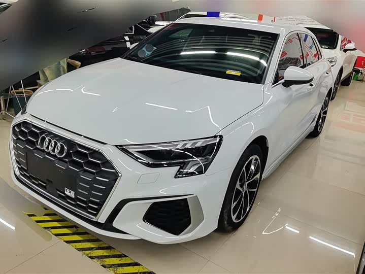 Фото 1 - Audi A3