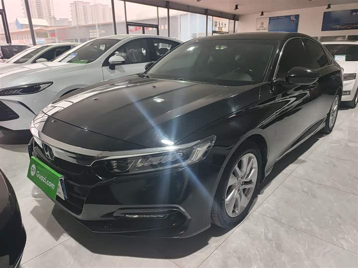 Фото 2 - Honda Accord