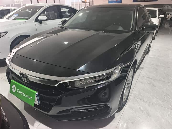 Фото 3 - Honda Accord