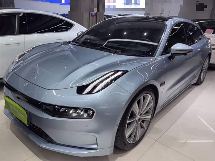 Фото 2 - Zeekr 001