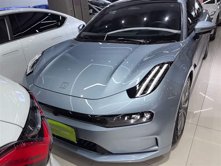 Фото 3 - Zeekr 001