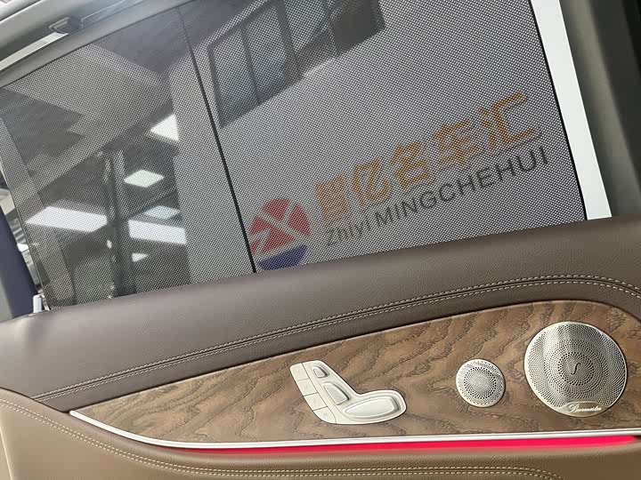 Фото 9 - Mercedes-Benz E-Class