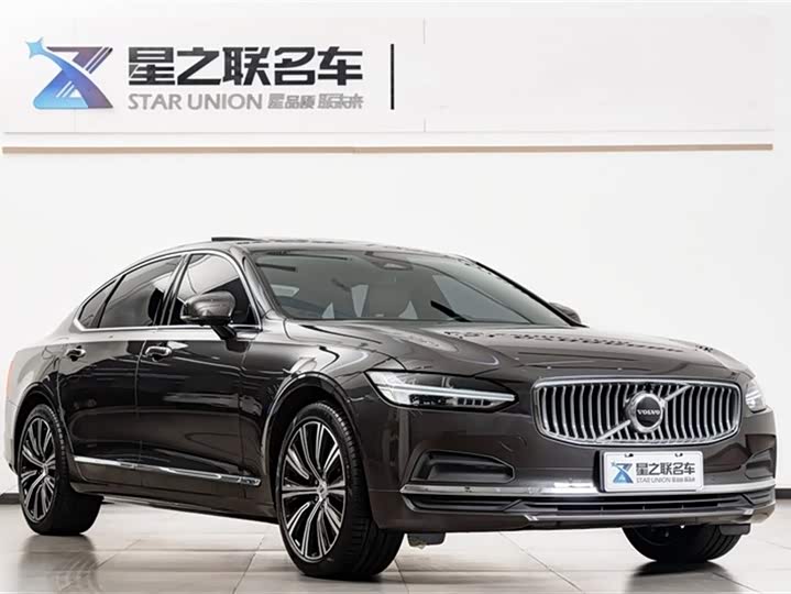 Фото 5 - Volvo S90