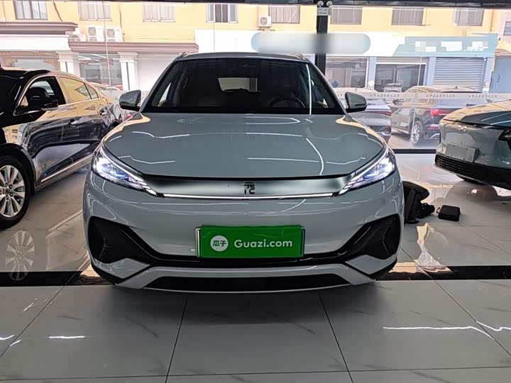 Фото 3 - BYD Yuan Plus