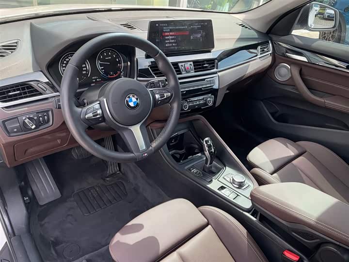 Фото 9 - BMW X1
