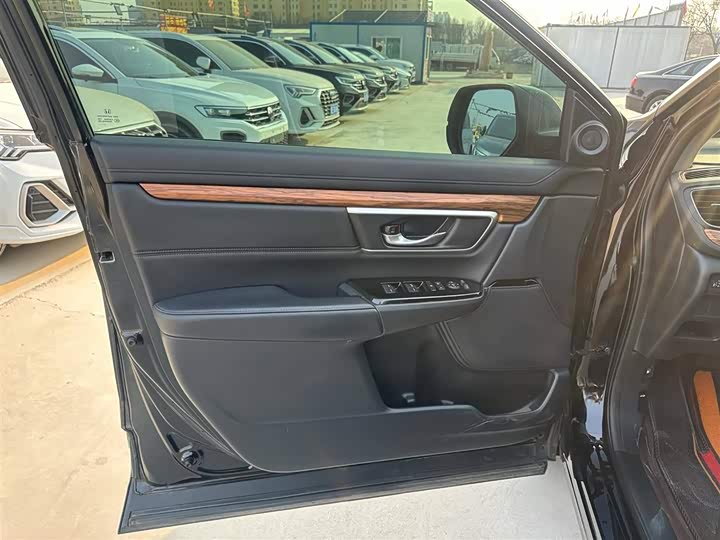 Фото 5 - Honda CR-V