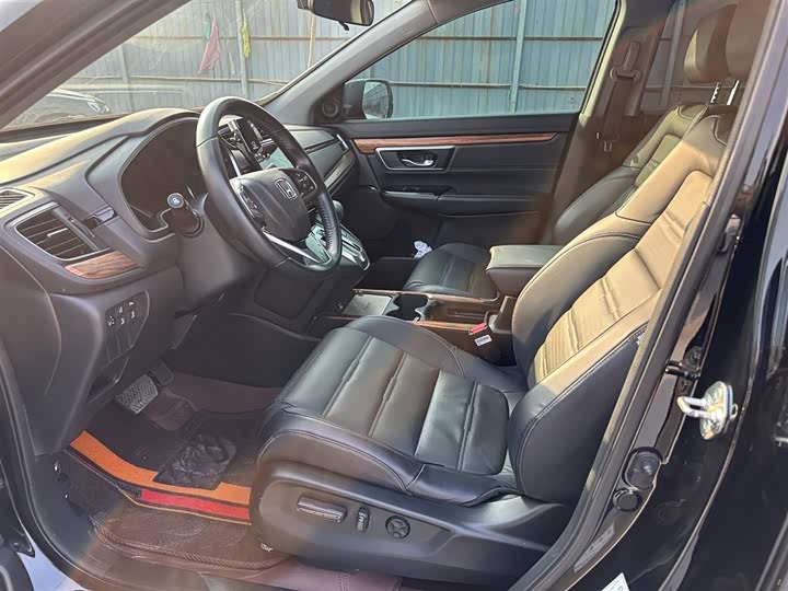 Фото 8 - Honda CR-V