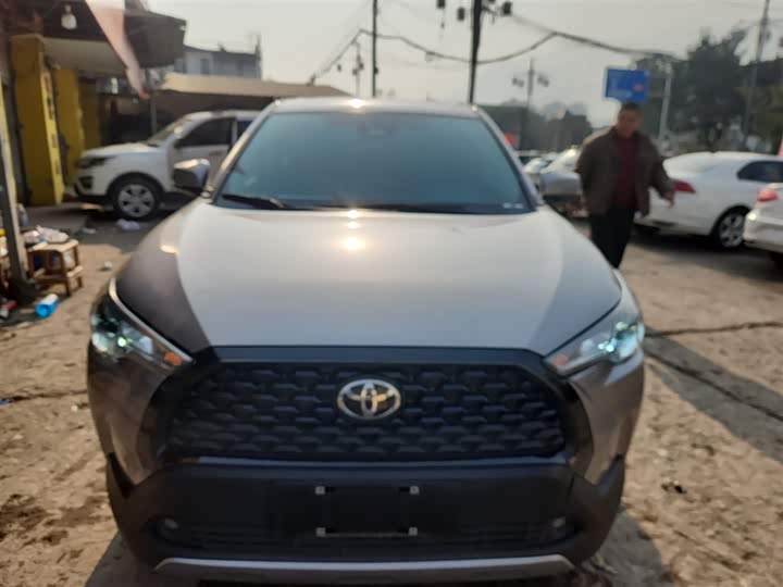 Фото 3 - Toyota Corolla Cross