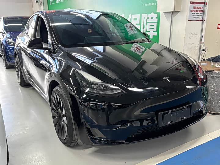 Фото 2 - Tesla Model Y