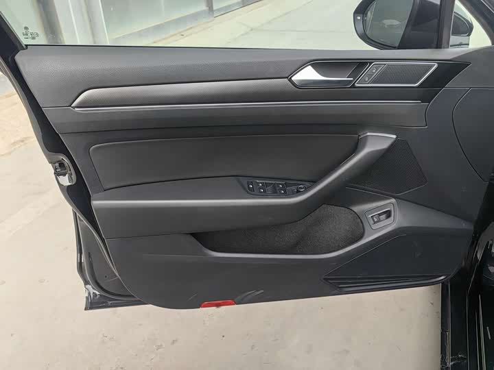 Фото 7 - Volkswagen Magotan