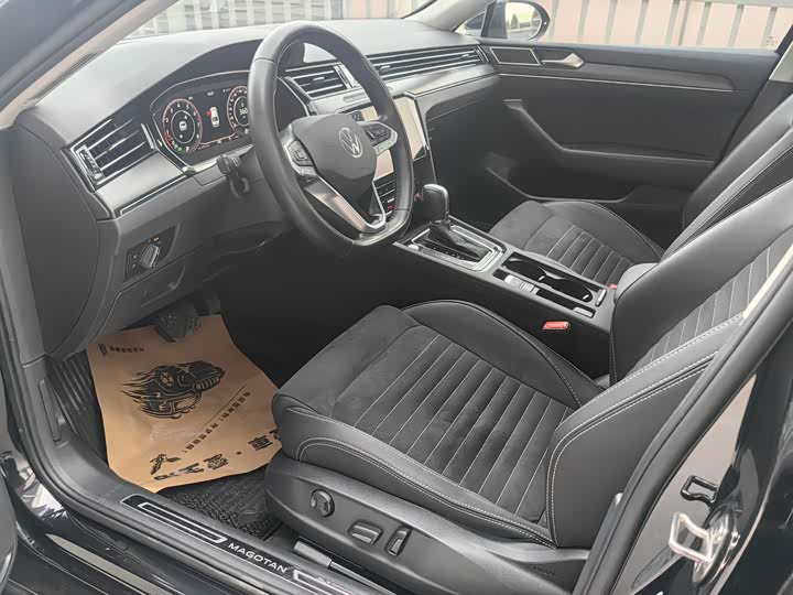 Фото 8 - Volkswagen Magotan