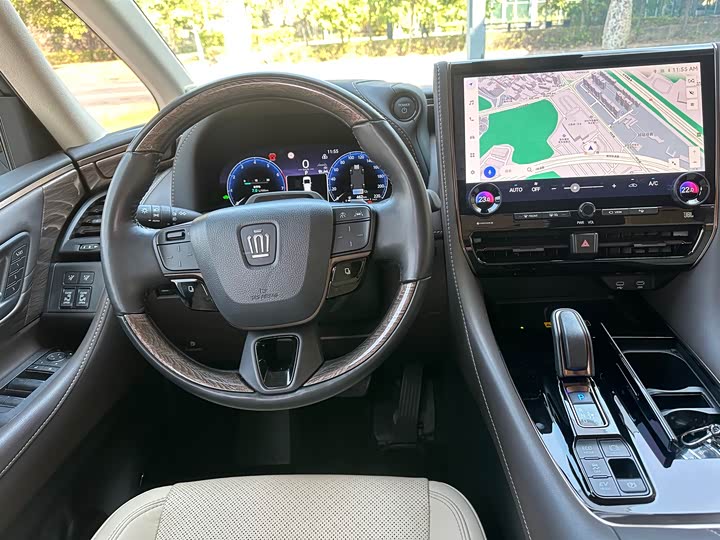 Фото 9 - Toyota Vellfire