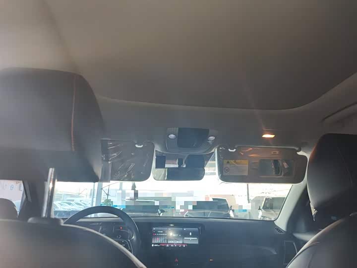 Фото 8 - Kia Seltos