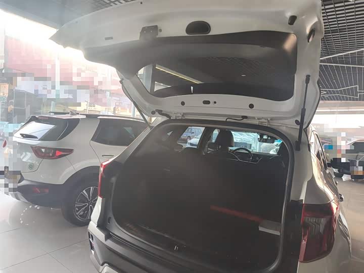 Фото 9 - Kia Seltos