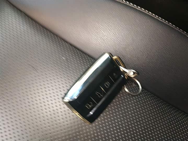 Фото 9 - Tank 300