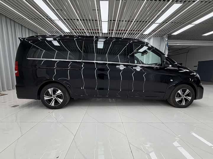 Фото 2 - Mercedes-Benz Vito