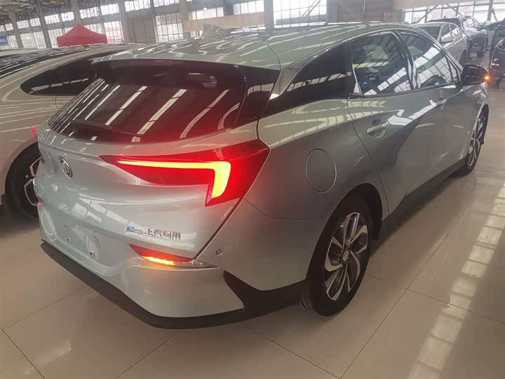 Фото 7 - Buick Velite 6