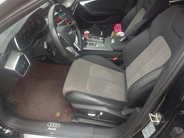 Фото 9 - Audi A6L