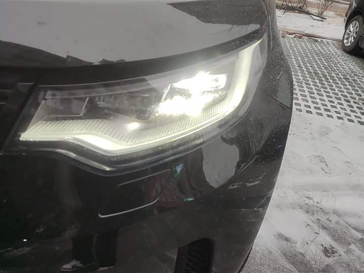 Фото 5 - Land Rover Discovery