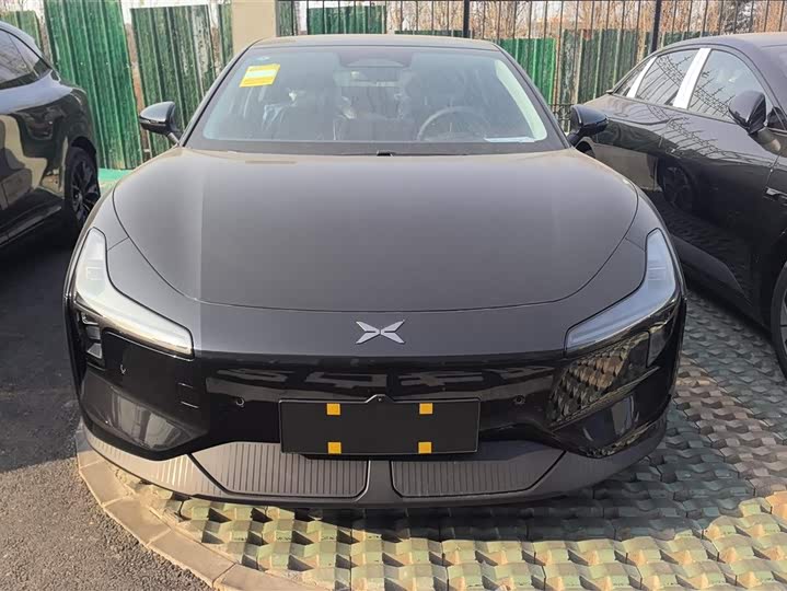 Фото 2 - XPeng Mona M03