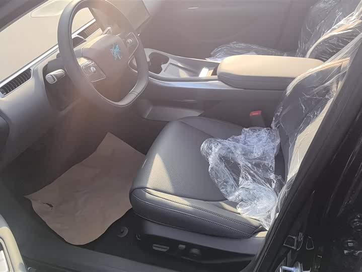 Фото 9 - XPeng Mona M03