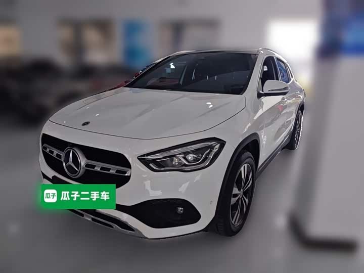 Фото 1 - Mercedes-Benz GLA-Class