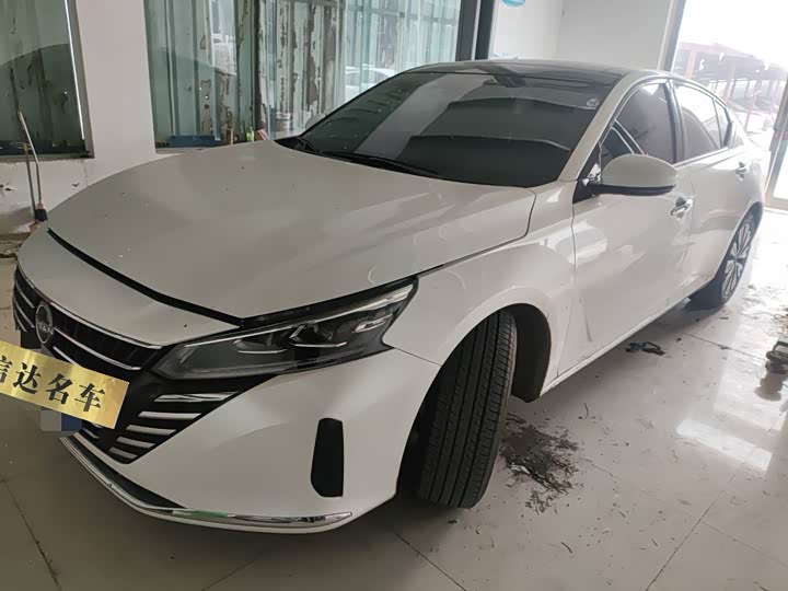 Фото 1 - Nissan Teana