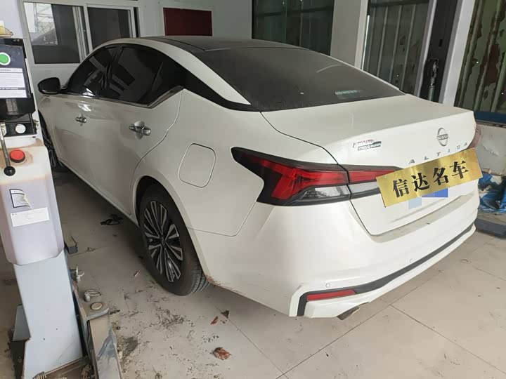 Фото 7 - Nissan Teana