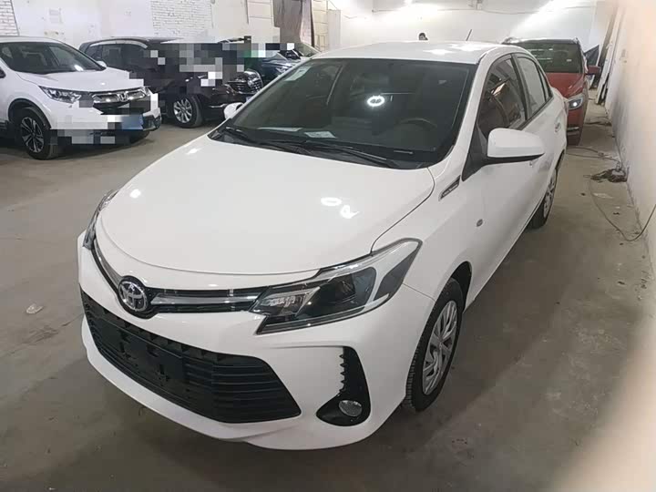 Фото 2 - Toyota Vios