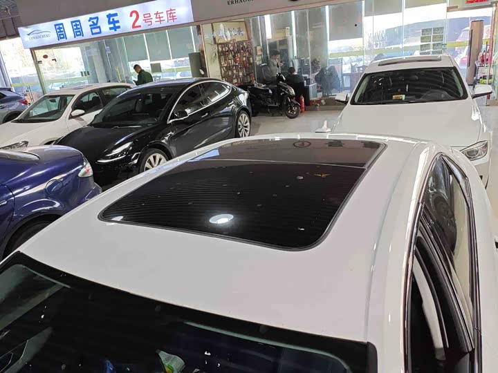 Фото 9 - Audi A4L