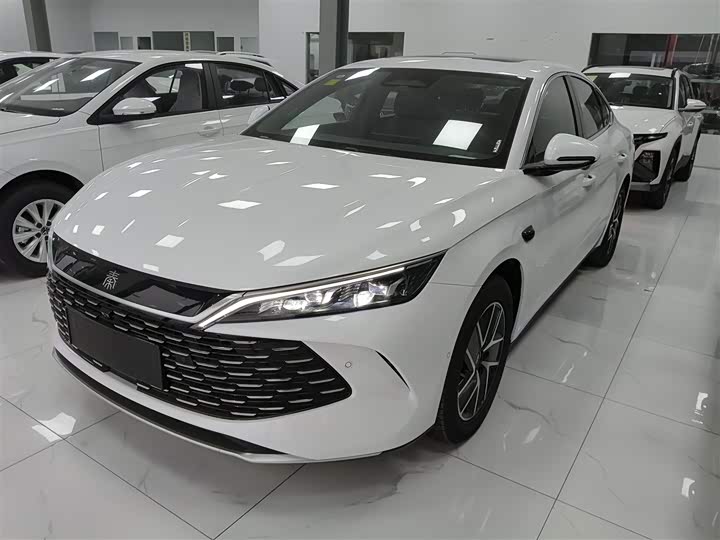Фото 2 - BYD Qin L