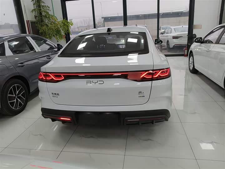 Фото 6 - BYD Qin L