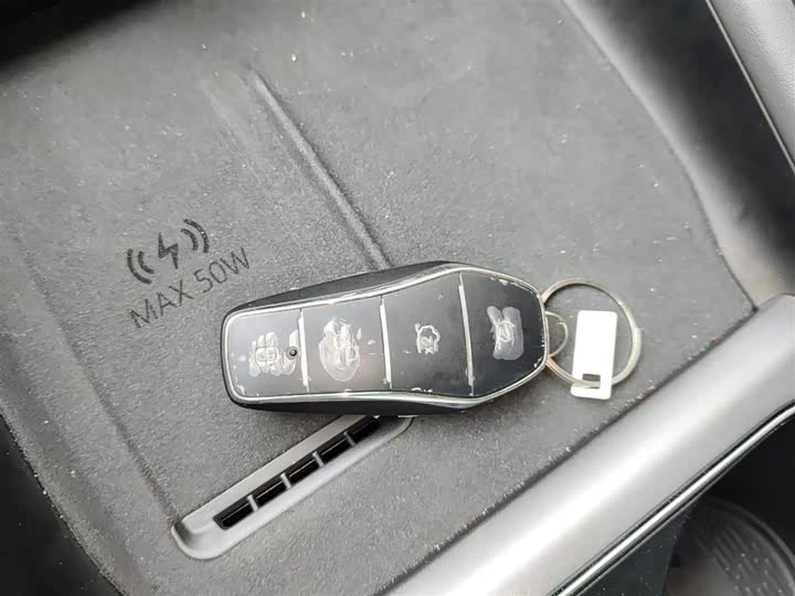 Фото 9 - BYD Yuan Plus